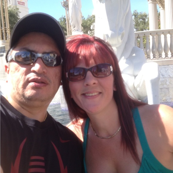 Meet your Posher, Amanda - Picture 3 of 10